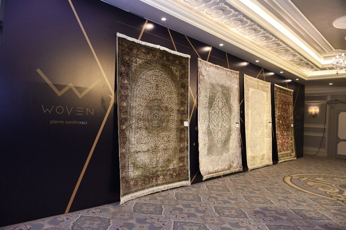 Royal, Atlas ve Pierre Cardin Halı Yeni Sezon Koleksiyonlarını Antalya'da Tanıtıldı