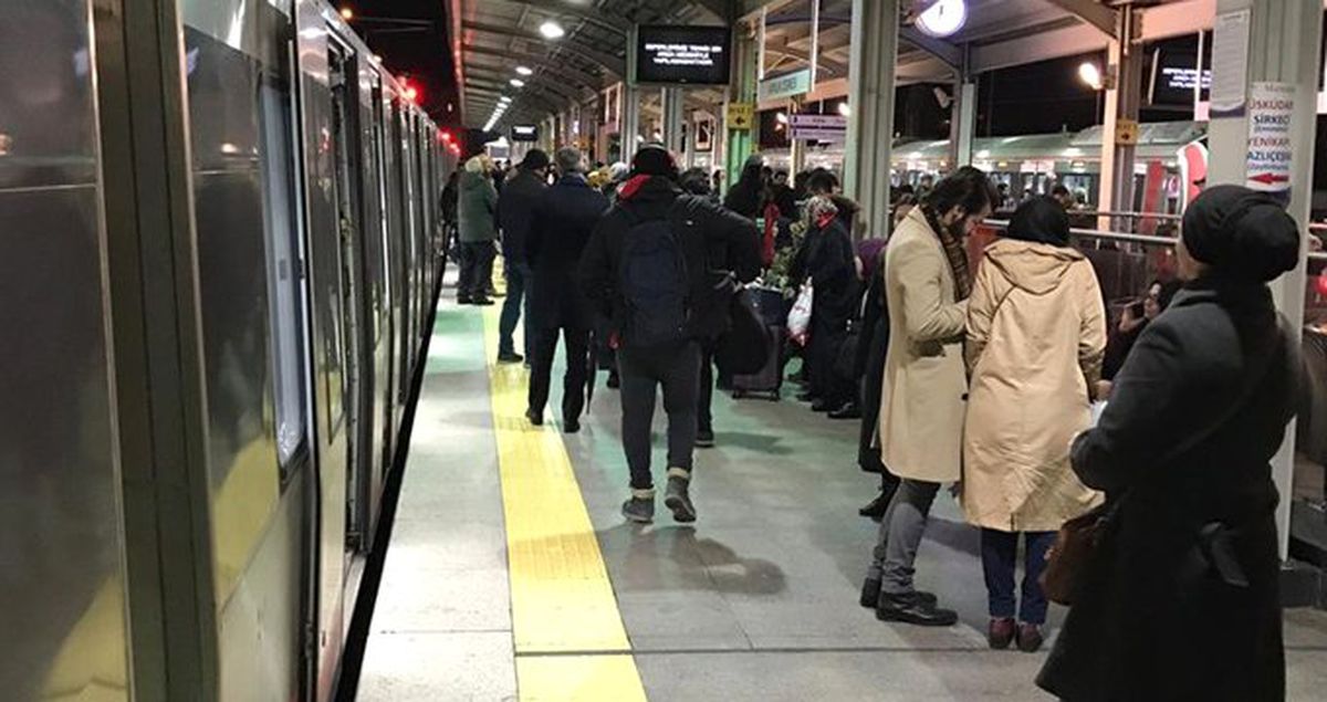 Test Çalışmaları Sona Eren Marmaray, Seferlere Başladığı İlk Günde Sınıfta Kaldı