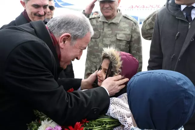 Akar ve Komutanlar Ağrı'da Akar ve Komutanlar Ağrı'da