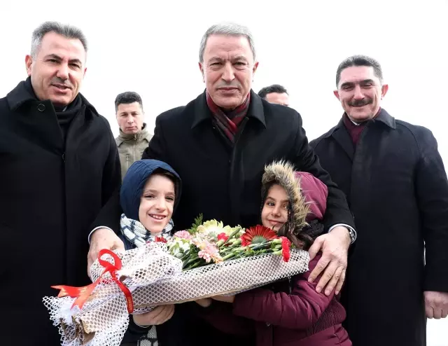 Akar ve Komutanlar Ağrı'da Akar ve Komutanlar Ağrı'da