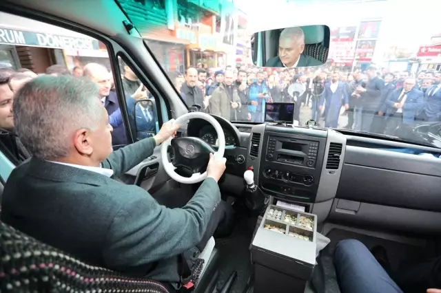 Binali Yıldırım, Pendik'te Cemevi Açılışı Yaptı Binali Yıldırım, Pendik'te Cemevi Açılışı Yaptı