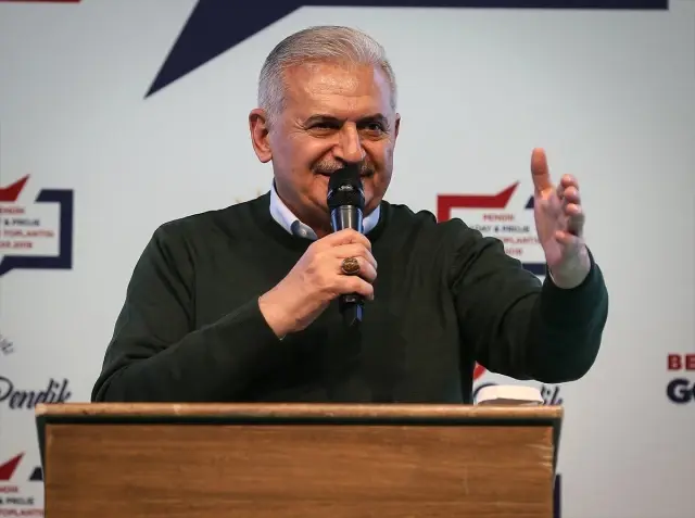 Binali Yıldırım, Pendik'te Cemevi Açılışı Yaptı Binali Yıldırım, Pendik'te Cemevi Açılışı Yaptı