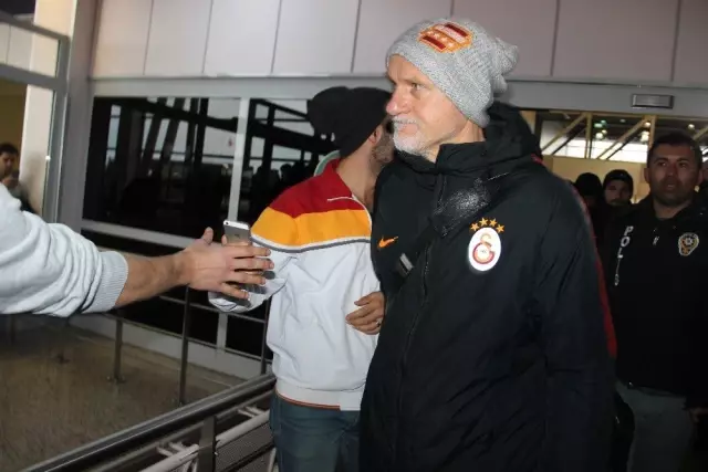 Galatasaray Kafilesi Erzurum'da Galatasaray Kafilesi Erzurum'da