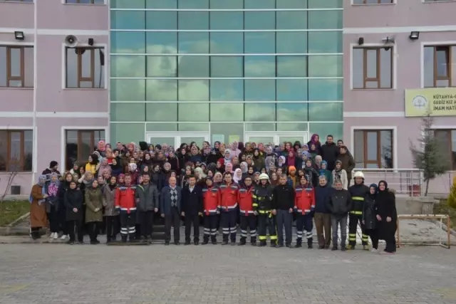 Gediz'de Sivil Savunma Günü ve Deprem Haftası