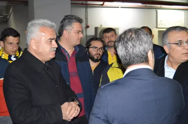 Güncelleme 2 - Mke Ankaragücü Taraftarlarını Taşıyan Midibüs Kaza Yaptı: 2 Ölü, 23 Yaralı