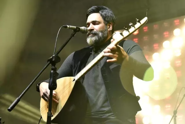 Uğur Işılak Gümüşhane'de Konser Verdi