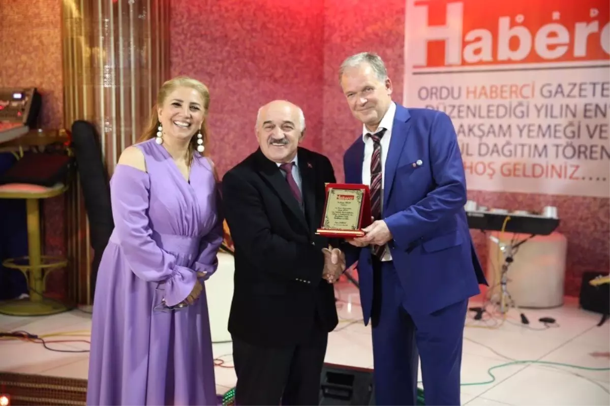 Alman Belediye Başkanına 'Onur Ödülü'