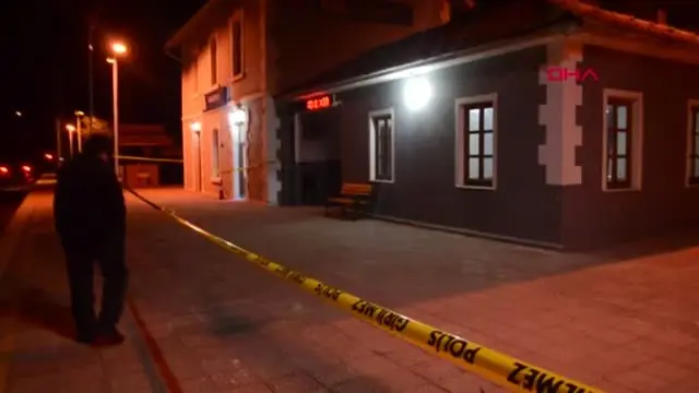Balıkesir Arkadaşını Tren Garında, Görevi Başında Öldürdü Balıkesir Arkadaşını Tren Garında, Görevi Başında Öldürdü
