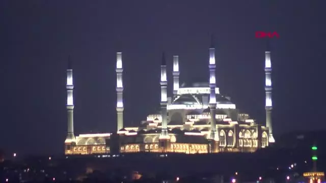 Isiklandirma Testleri Yapilan Camlica Camii Boyle Goruntulendi Haberler