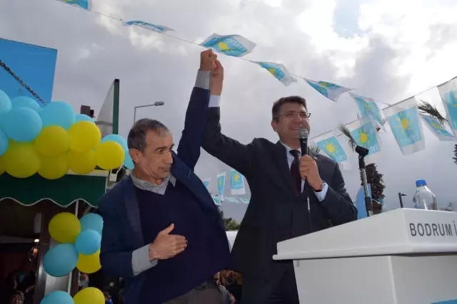 Mehmet Tosun'dan Miting Havasında Seçim Ofisi Açılışı