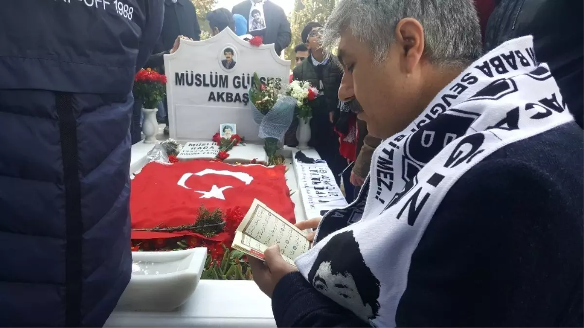 muslum gurses vefatinin 6 yilinda mezari basinda anildi haberler