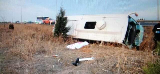 Son Dakika! Ankara'da Sporcuları Taşıyan Midibüs Devrildi! 1 Kişi Hayatını Kaybetti, 17 Yaralı