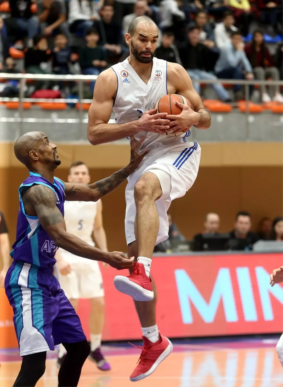 Tahincioğlu Basketbol Süper Ligi