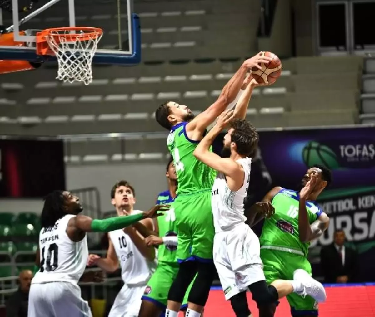 Tofaş - Darüşşafaka Tekfen: 80-72