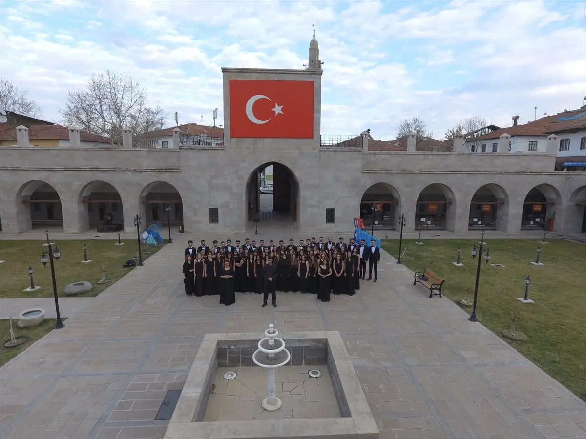 Üniversite Korosu Kadına Yönelik Şiddete Dikkati Çekecek