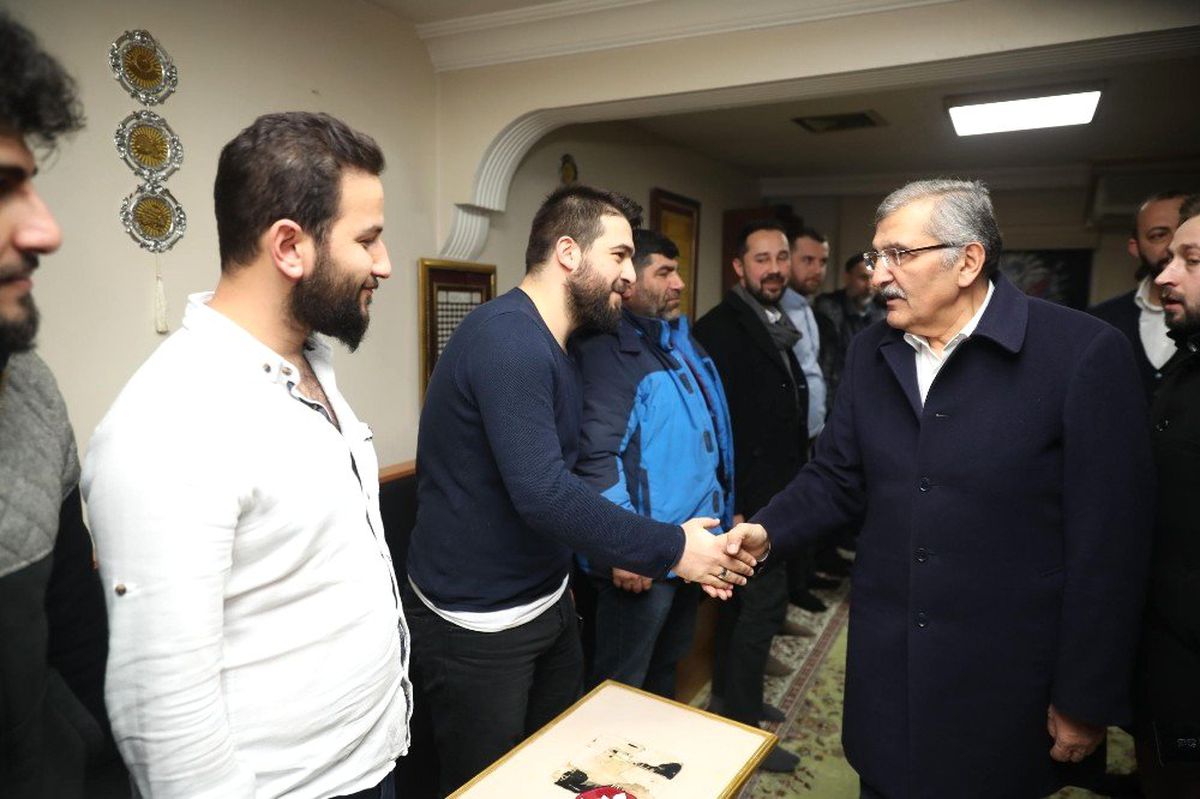Murat Aydın, 'Tek Yürek' Dizisi Oyuncularının Hikayesini Anlattı