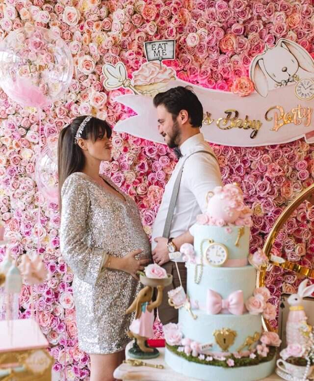 Pelin Akil ve Anıl Altan, İkiz Kızları İçin Baby Shower Düzenledi