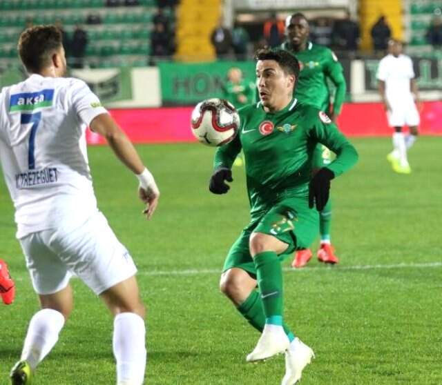 Akhisarspor'da Takımı Birbirine Katan Josue Kadro Dışı Bırakıldı