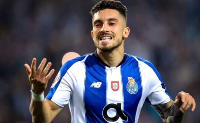 Atletico Madrid'e Transfer Olması Beklenen Alex Telles, Galatasaray'a 3,5 Milyon Euro Kazandıracak