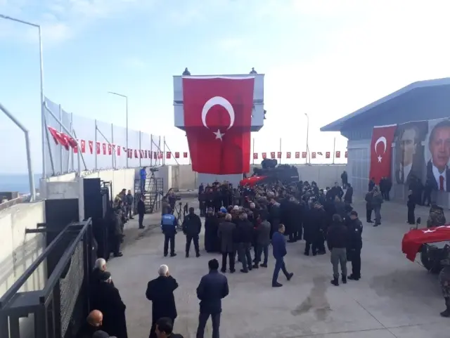 Cumhurbaşkanı Erdoğan, Ahlat Polis Güvenlik Noktası'nın Açılışını Gerçekleştirdi Cumhurbaşkanı Erdoğan, Ahlat Polis Güvenlik Noktası'nın Açılışını Gerçekleştirdi