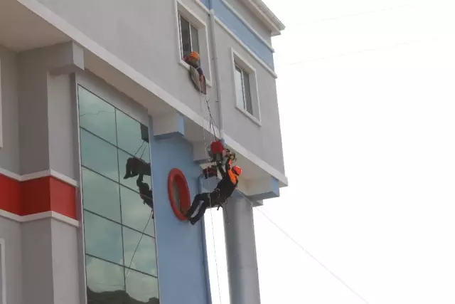 Deprem Tatbikatı Gerçeğini Aratmadı