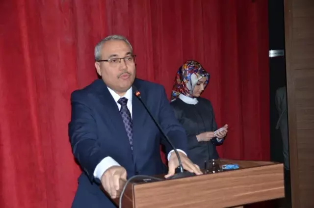 Muş'ta 'Kariyer Günleri' Etkinliği Muş'ta 'Kariyer Günleri' Etkinliği