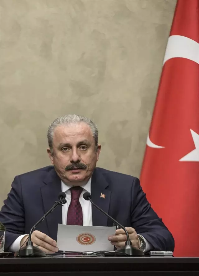 TBMM Başkanı Şentop KKTC'ye Gitti TBMM Başkanı Şentop KKTC'ye Gitti