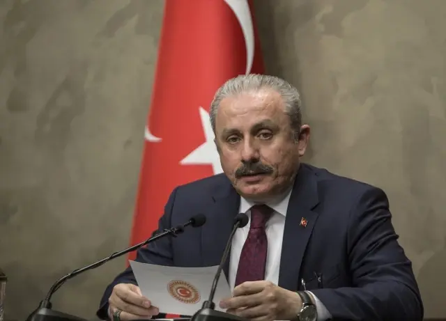 TBMM Başkanı Şentop KKTC'ye Gitti TBMM Başkanı Şentop KKTC'ye Gitti