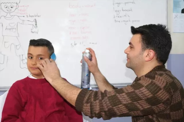 Tıraşsız Köy Çocuğu Kalmasın' Tıraşsız Köy Çocuğu Kalmasın'
