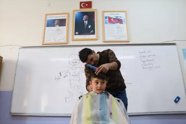Tıraşsız Köy Çocuğu Kalmasın' Tıraşsız Köy Çocuğu Kalmasın'