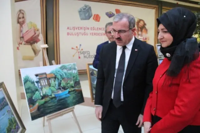 Kütahya'da 'Sanata Yön Yeren Kadınlar'dan Sergi Kütahya'da 'Sanata Yön Yeren Kadınlar'dan Sergi