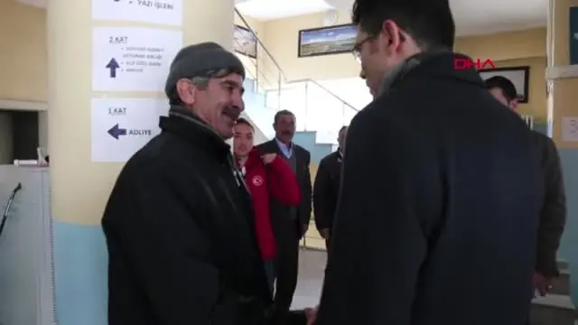 Muş-Tek Ayakkabılı Şampiyon Emine Memleketi Varto'da Muş-Tek Ayakkabılı Şampiyon Emine Memleketi Varto'da