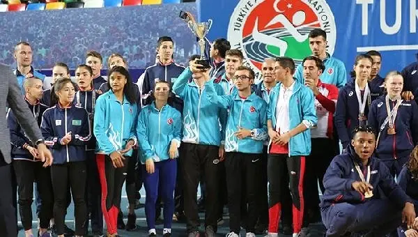 U18 Indoor Match'ta Türkiye 2'nci Oldu