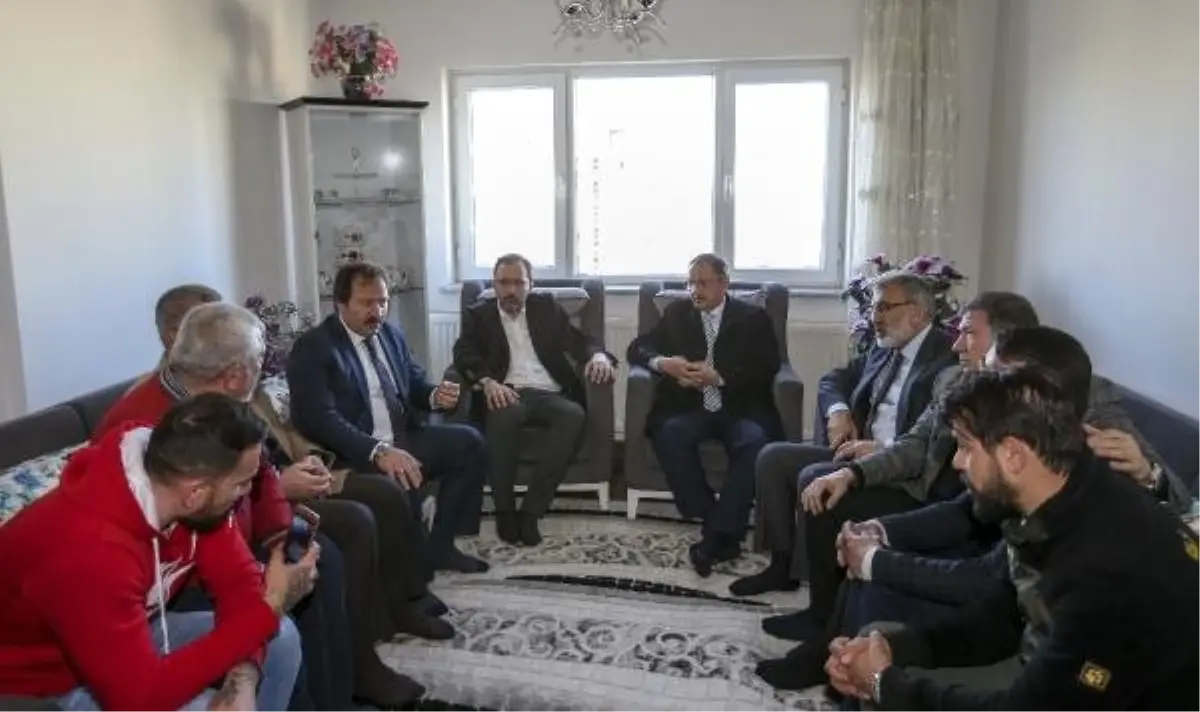 Bakan Kasapoğlu'ndan Taziye Ziyareti