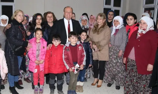 Başkan Özakcan'ın 8 Mart Dünya Kadınlar Günü Mesajı