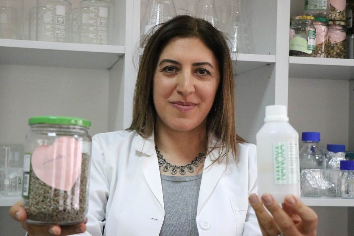 Bitki Özlerinden Temizlik Jeli Üretti