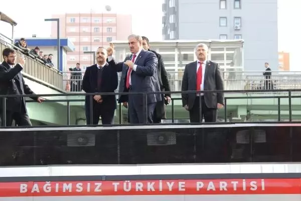 Btp Başkan Adayı Selim Kotil Şirinevler'de Halkla Buluştu Btp Başkan Adayı Selim Kotil Şirinevler'de Halkla Buluştu