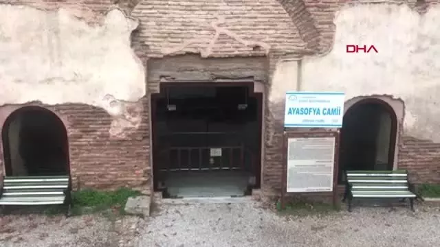 Bursa Yunanistan Ortodoks Kilisesi Papazları, Ayasofya Orhan Camii'ni Ziyaret Etti Bursa Yunanistan Ortodoks Kilisesi Papazları, Ayasofya Orhan Camii'ni Ziyaret Etti