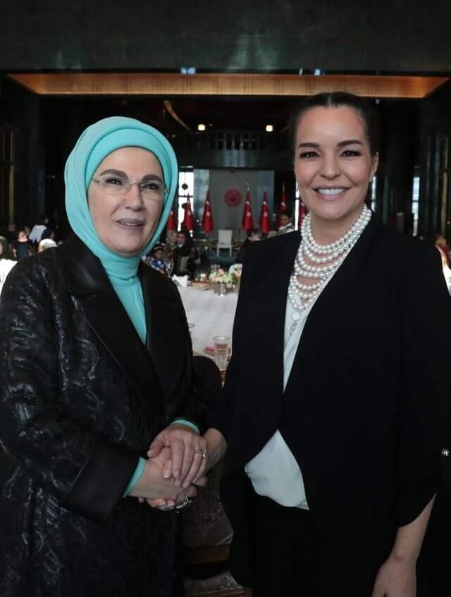 Cumhurbaşkanlığı Külliyesindeki savunucu Aile Yemeğine Ünlüler Akın Etti