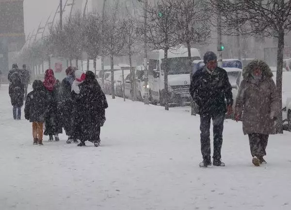 Erzurum'da Kar Yağışı