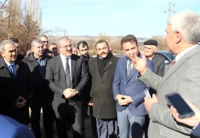 Kütahya'da 15 Kilometrelik Grup Yolu Hizmete Sunuldu Kütahya'da 15 Kilometrelik Grup Yolu Hizmete Sunuldu