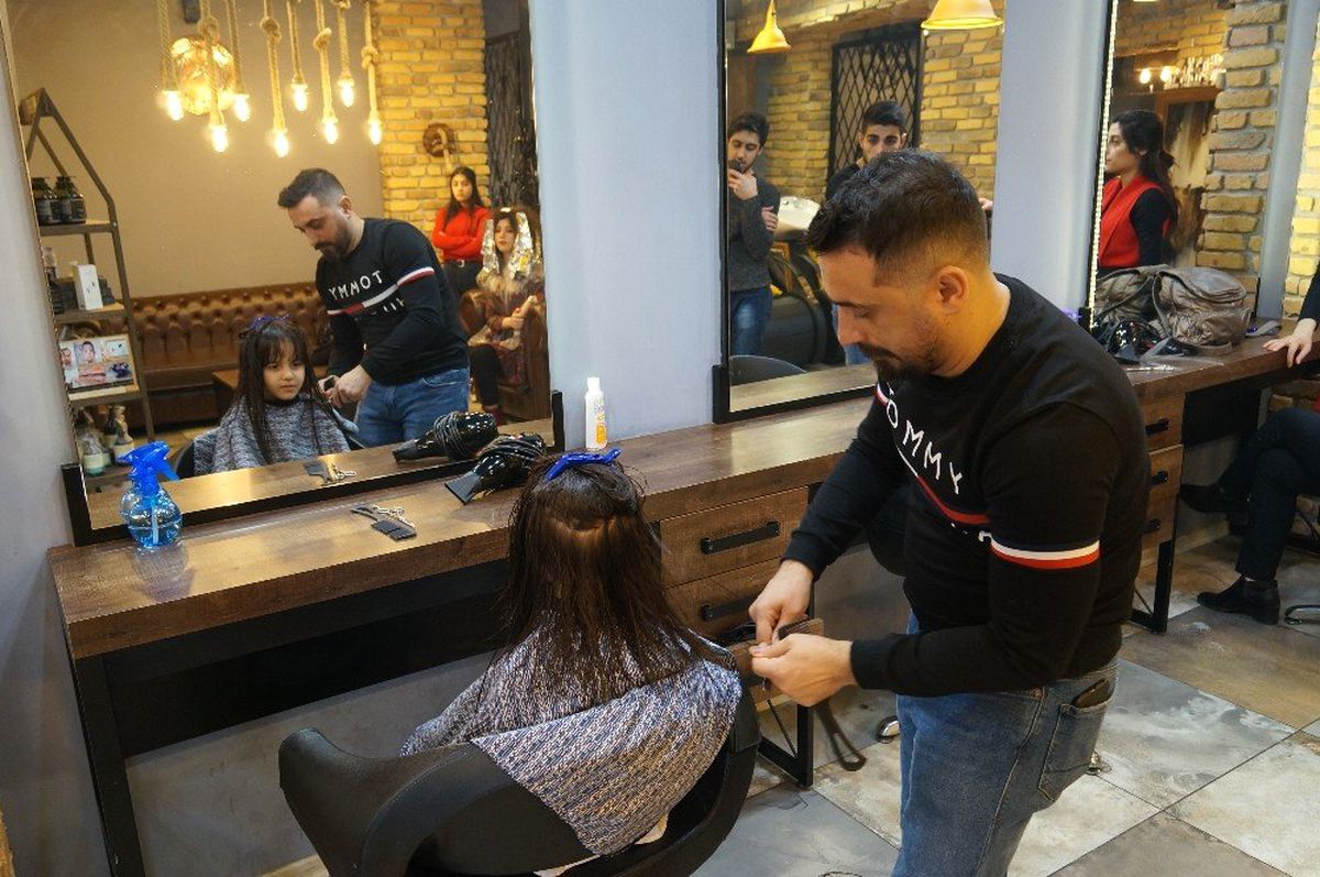 Regaip Kandili'nde Kız Çocuklarına Ücretsiz Saç Kesimi