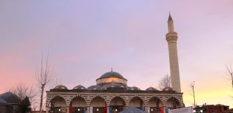 Teröristlerin Yakıp Yıktığı Kurşunlu Camii İbadete Açıldı