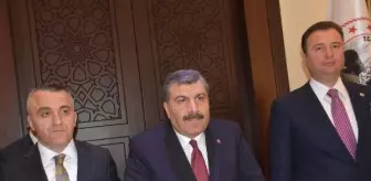 Pınarhisar: Bakan Koca: Şiddete Uğrayan Sağlık Çalışanının İfadesi Hastanede Alınacak (2) Pınarhisar: Bakan Koca: Şiddete Uğrayan Sağlık Çalışanının İfadesi Hastanede Alınacak (2)