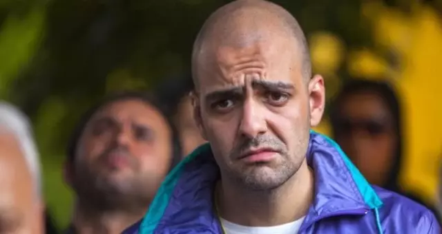 Bartu Küçükçağlayan, Kendisinden Para İsteyenlere Sitem Etti Bartu Küçükçağlayan, Kendisinden Para İsteyenlere Sitem Etti