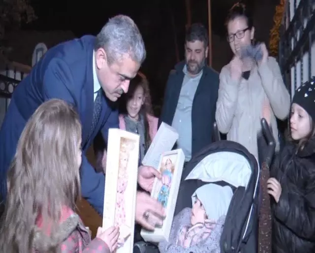 Başkan Alıcık'tan Çocuklara Kandil Hediyesi
