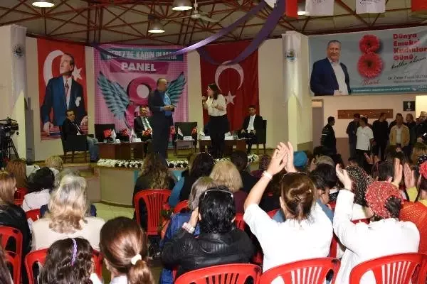 Erkeklerin Konuştuğu, 'kadın Olmak' Paneline Kadınlardan Tepki