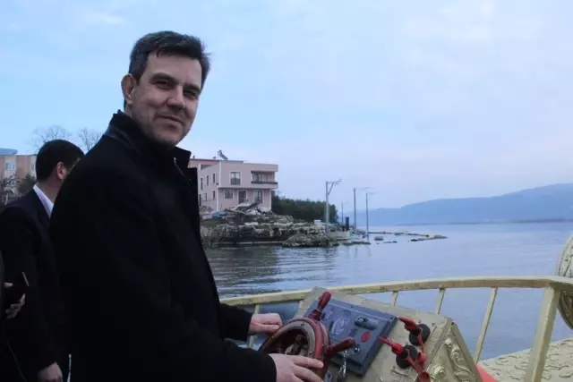 Esgin Dümene Geçti Esgin Dümene Geçti