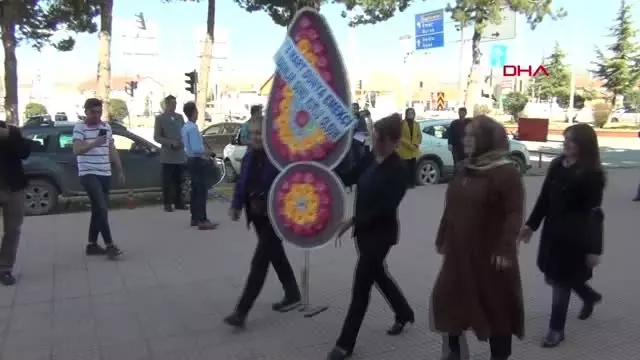 Kütahya Simav'da, Siyasete '8 Mart' Arası Kütahya Simav'da, Siyasete '8 Mart' Arası