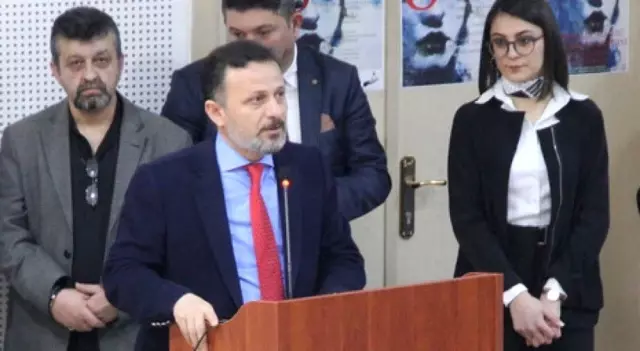 Rektör Gören: Kadın Dilimizde Yazıldığı Gibi Okunmayan Tek Kelimedir Rektör Gören: Kadın Dilimizde Yazıldığı Gibi Okunmayan Tek Kelimedir